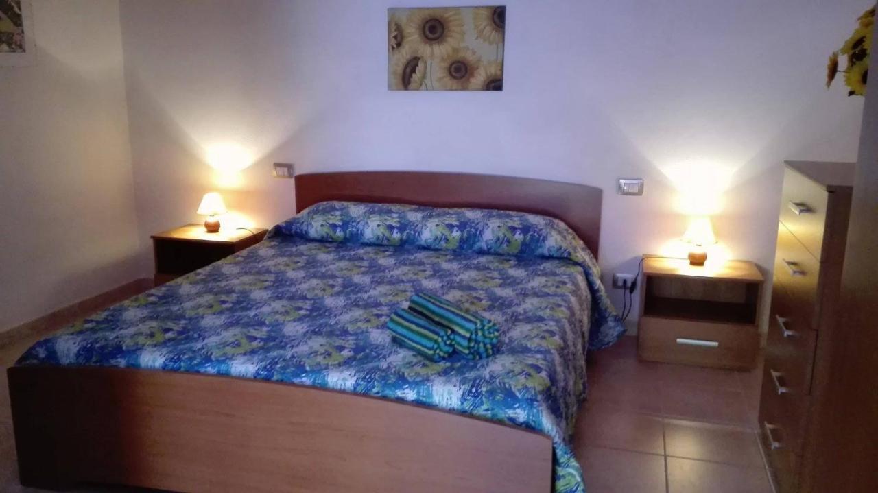 Il Girasole Alloggio Villa Fluminimaggiore Luaran gambar